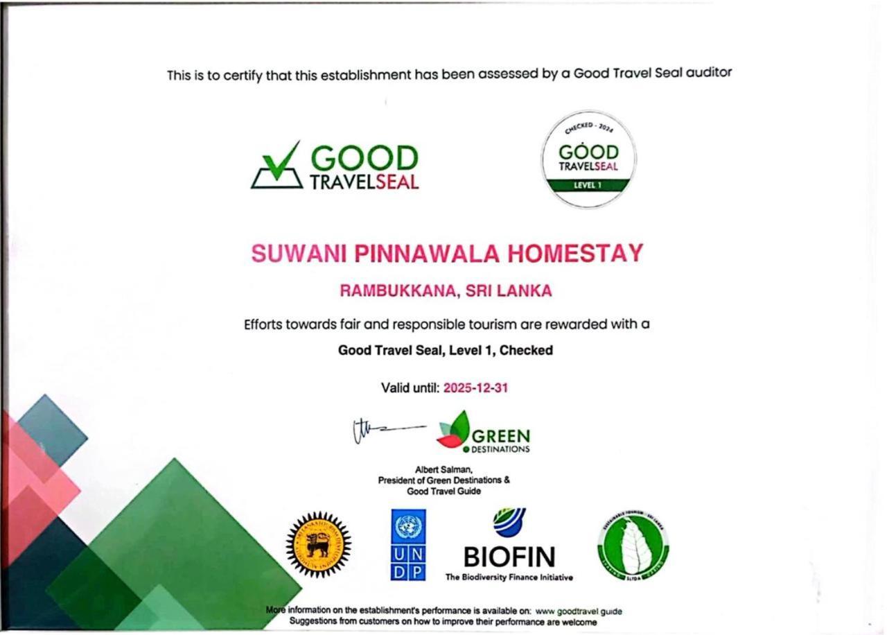 Suwani Pinnawala Homestay Εξωτερικό φωτογραφία