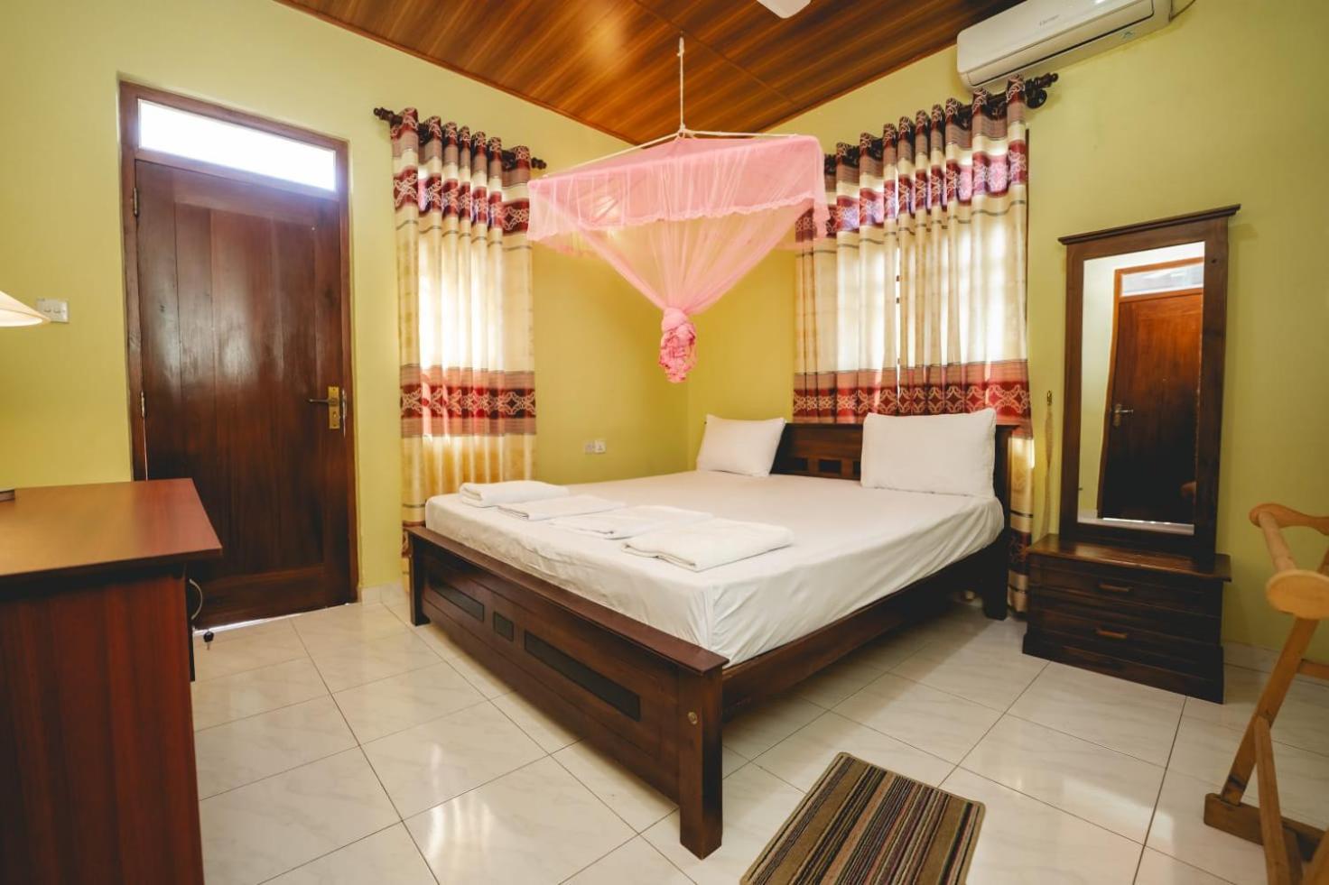 Suwani Pinnawala Homestay Εξωτερικό φωτογραφία