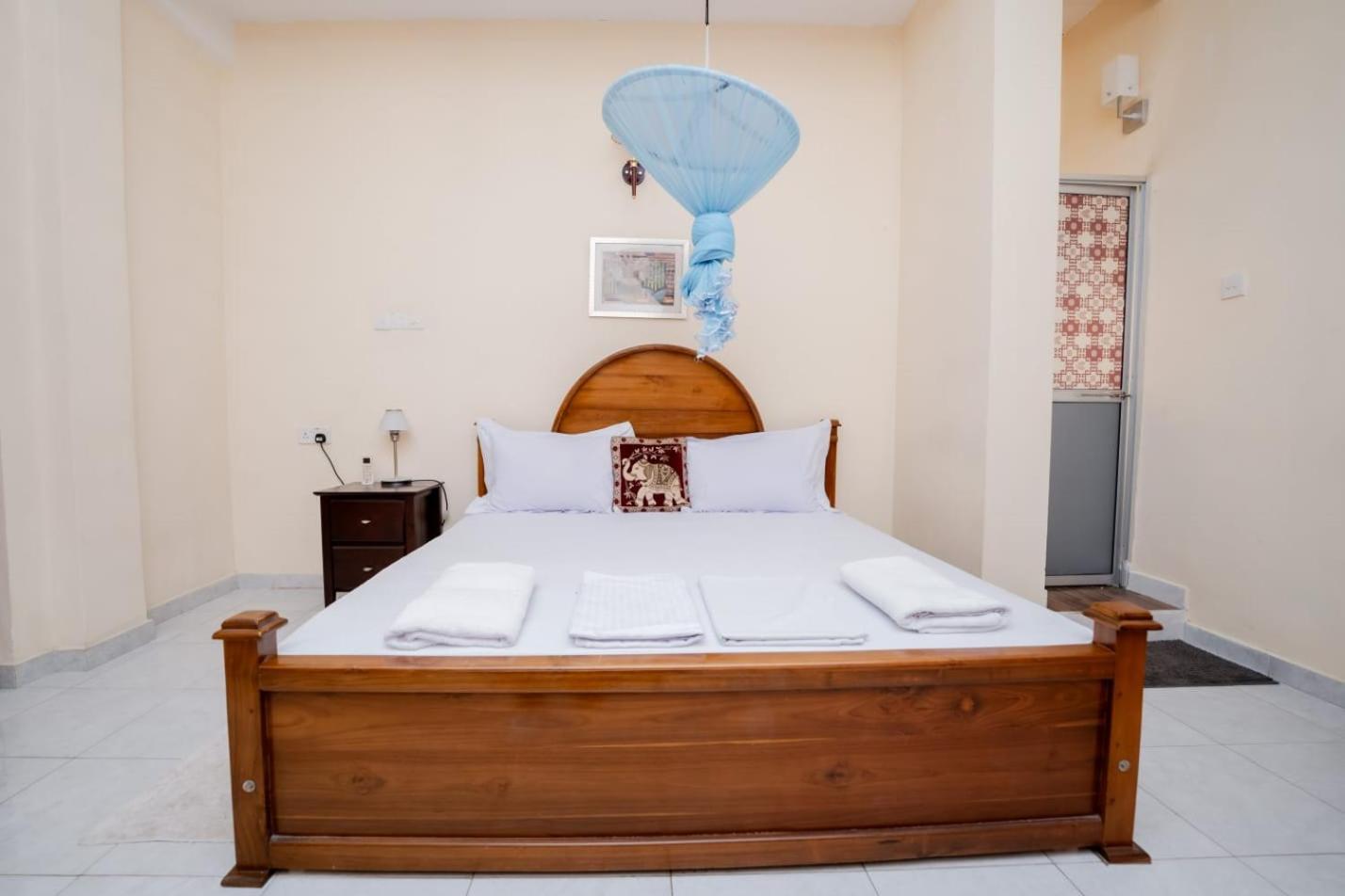 Suwani Pinnawala Homestay Εξωτερικό φωτογραφία