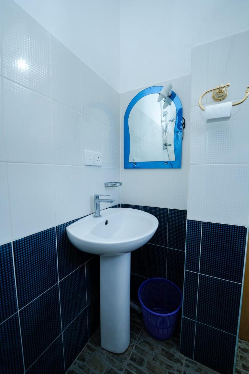 Suwani Pinnawala Homestay Εξωτερικό φωτογραφία
