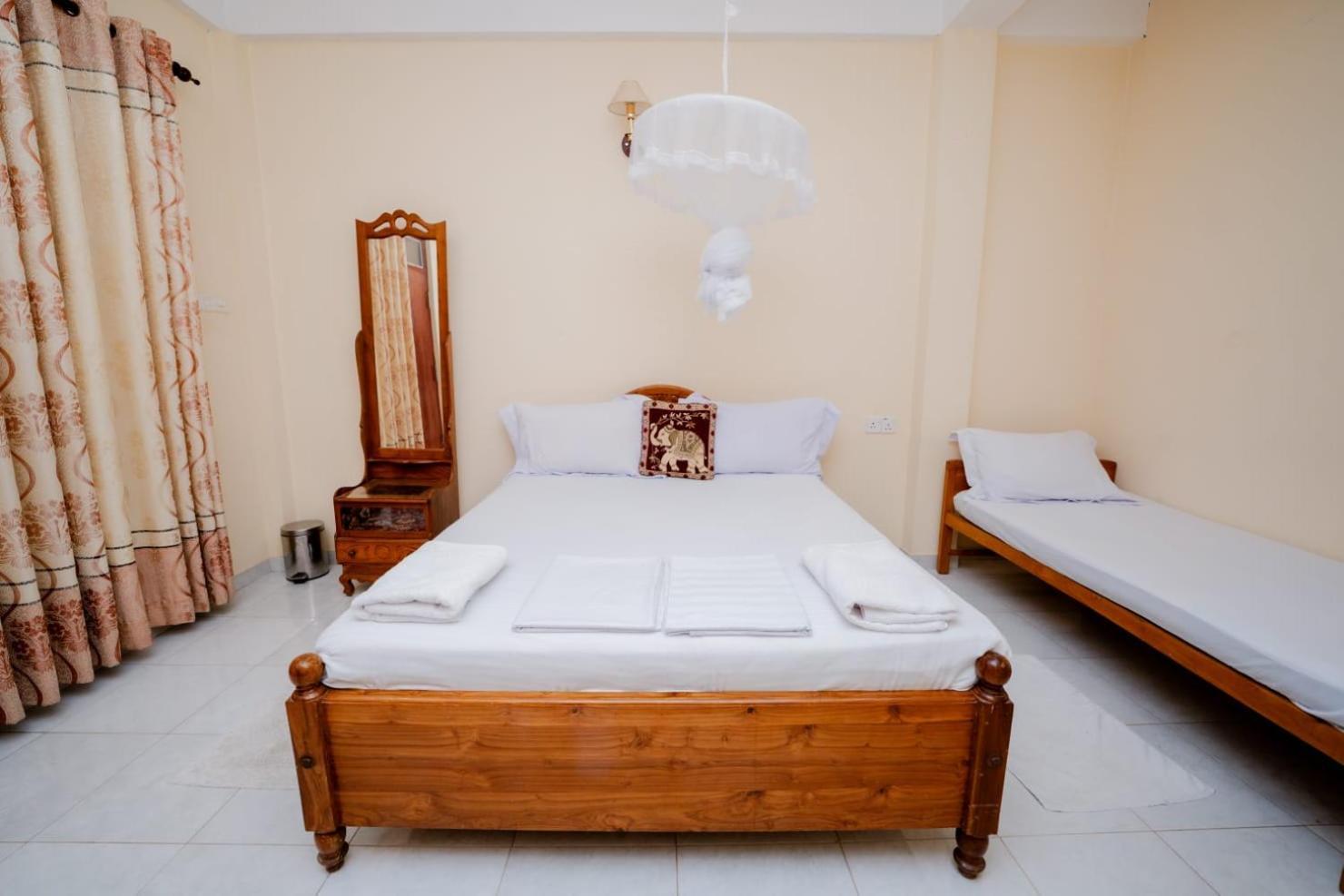 Suwani Pinnawala Homestay Εξωτερικό φωτογραφία