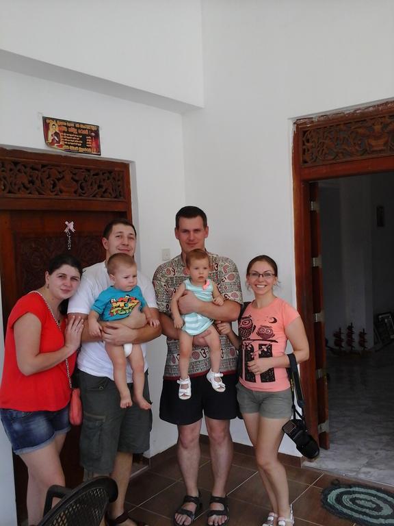 Suwani Pinnawala Homestay Εξωτερικό φωτογραφία